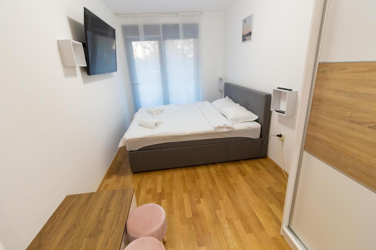 Gajeva Rooms - Stockholm Apartment Self Check-In Вировитица Экстерьер фото