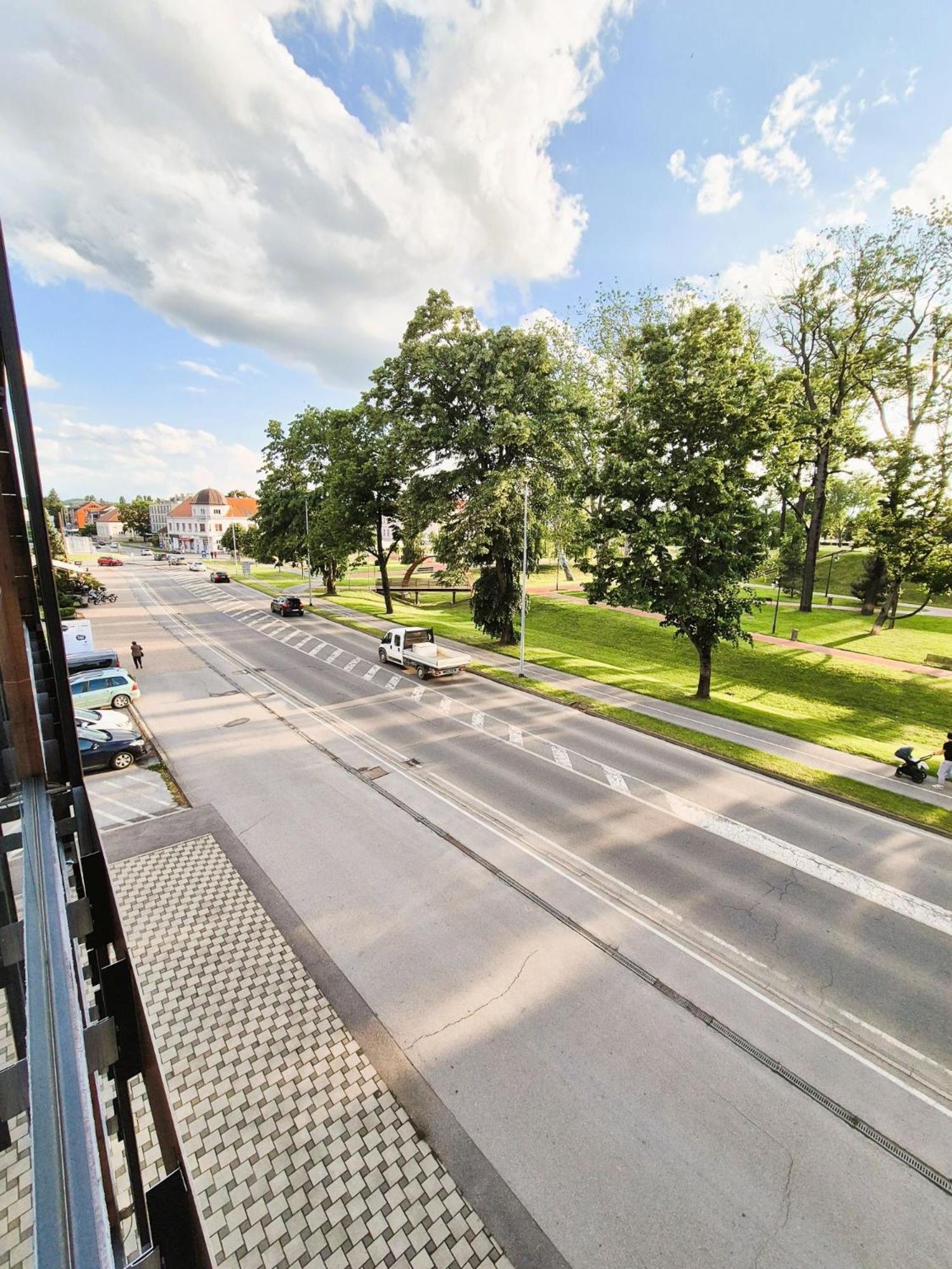 Gajeva Rooms - Stockholm Apartment Self Check-In Вировитица Экстерьер фото